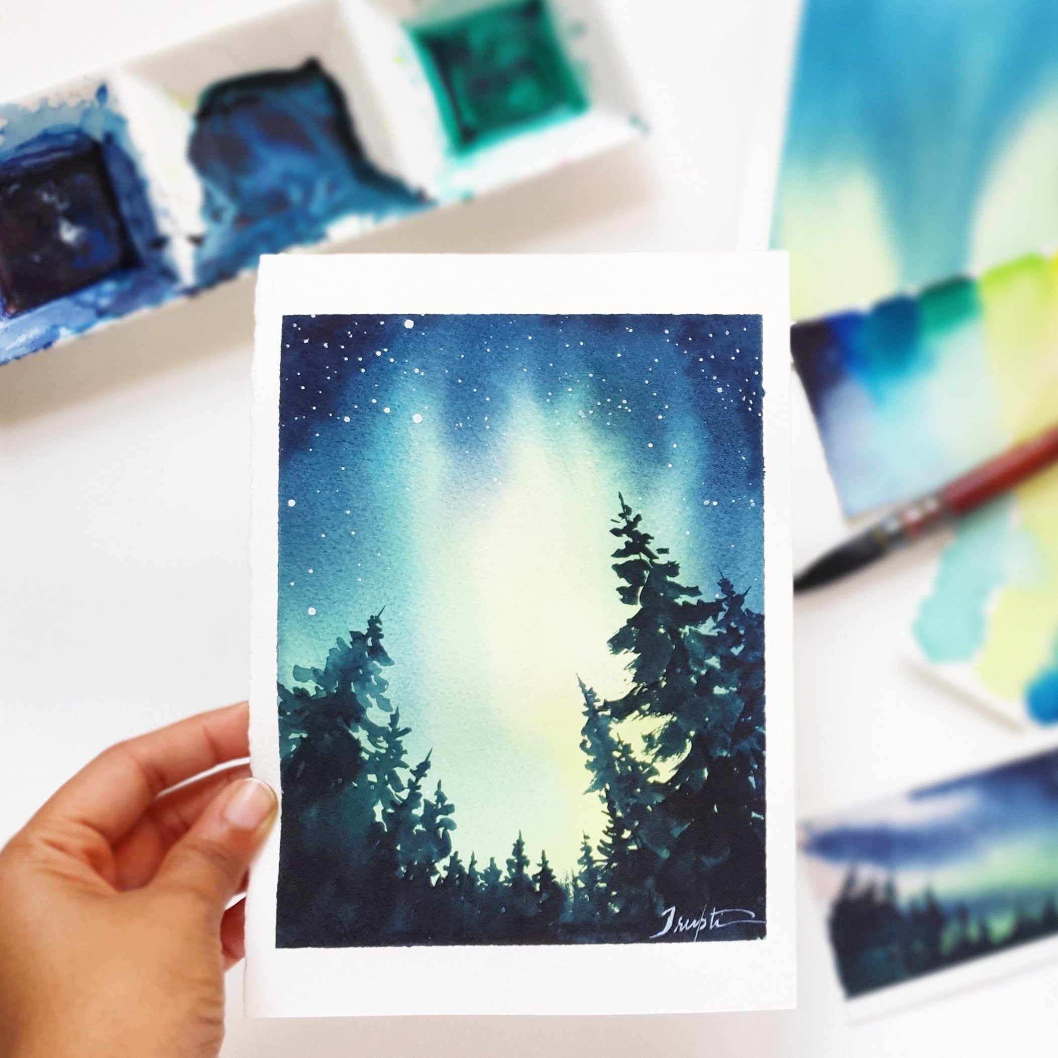 Two Unconventional Tips to Paint Glowing Northern Lights Without Patchy Blends