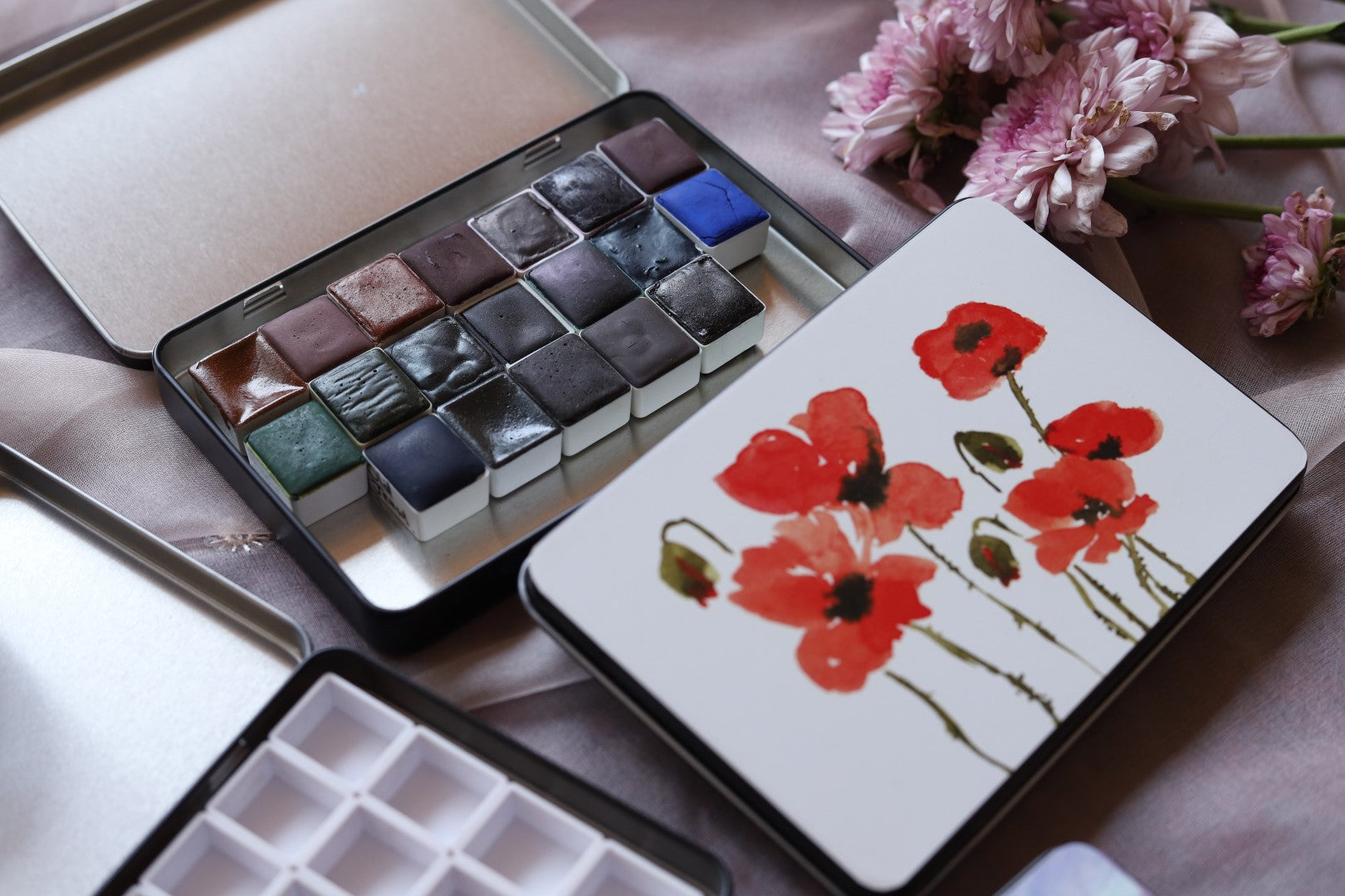 TRAVEL PALETTES
